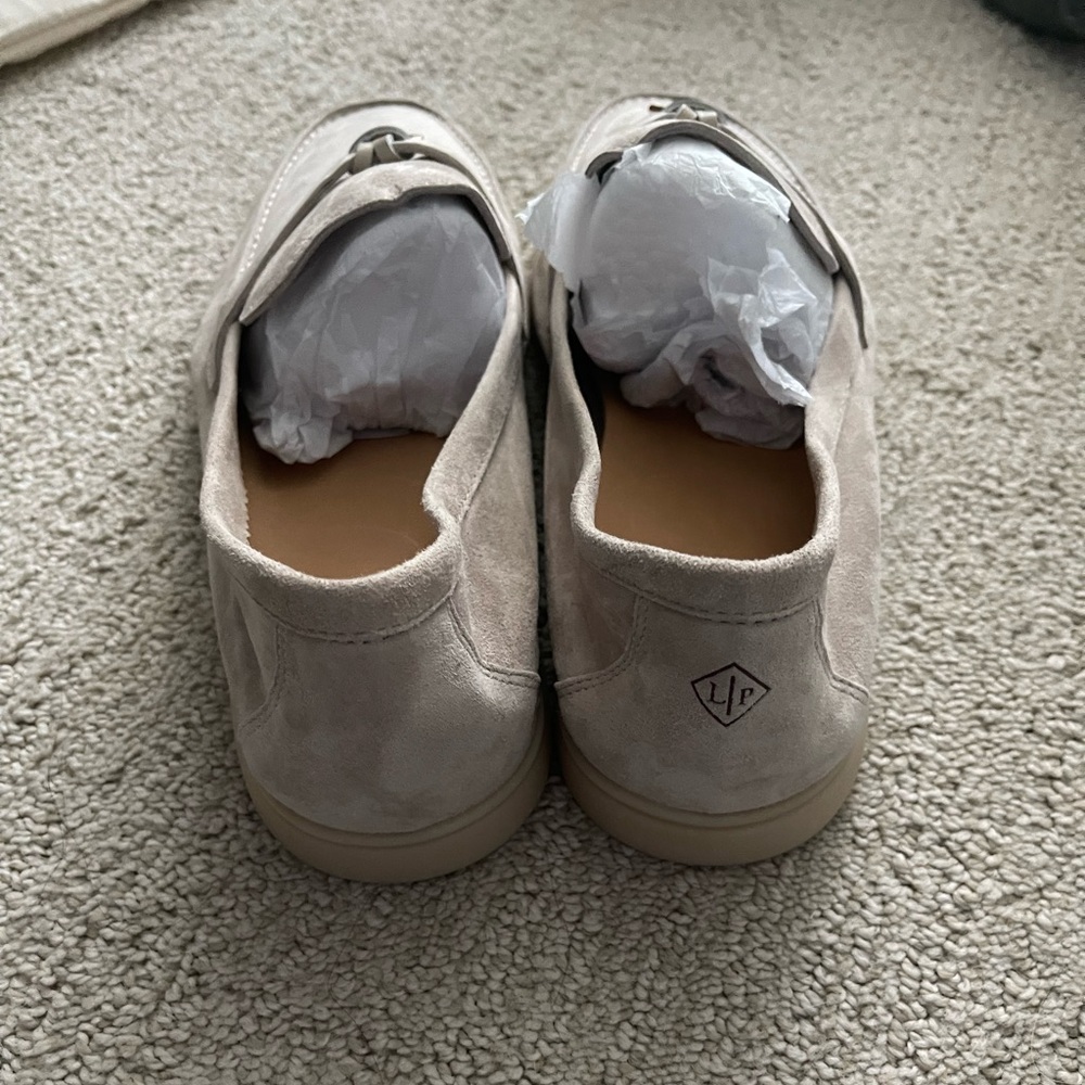 NWOB GENUINE SOFT SUEDE LOAFERS IN CRÈAM / BLUSH EUR41/ US9 - Picture 5 of 9